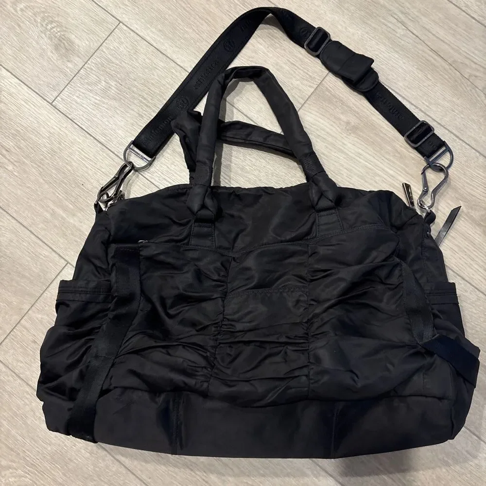 RARE Lululemon Black “Bon Voyage” Large Duffel Bag Yoga Gym Duffle